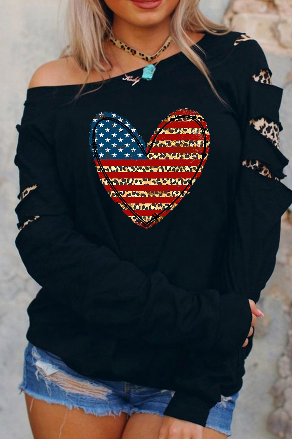 Wholesale Black Heart Shaped American FLAG Cut Out Graphic Sweatshirt 