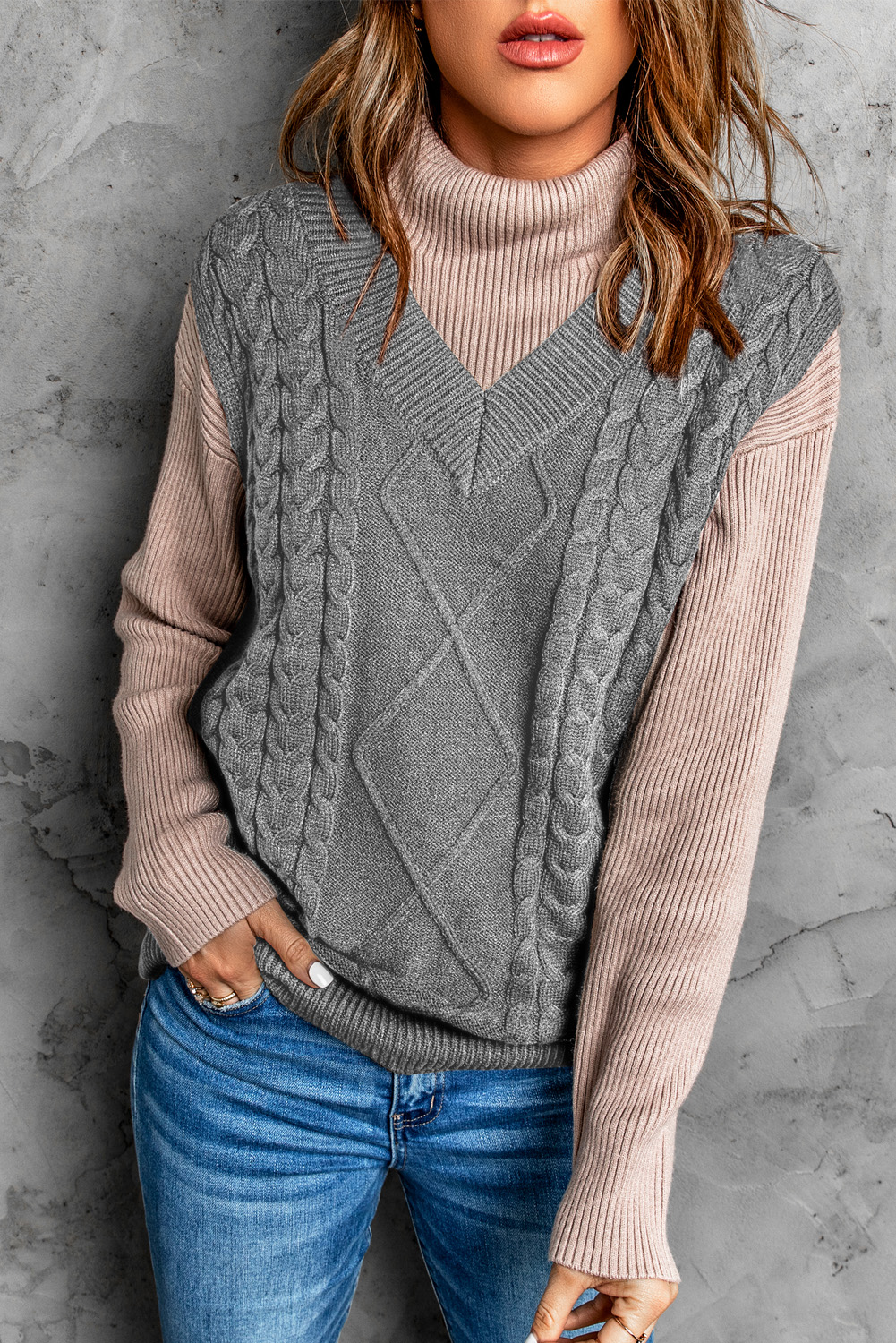 New arrivals 2023 Grey V Neck Cable Knit Sweater VEST for Women