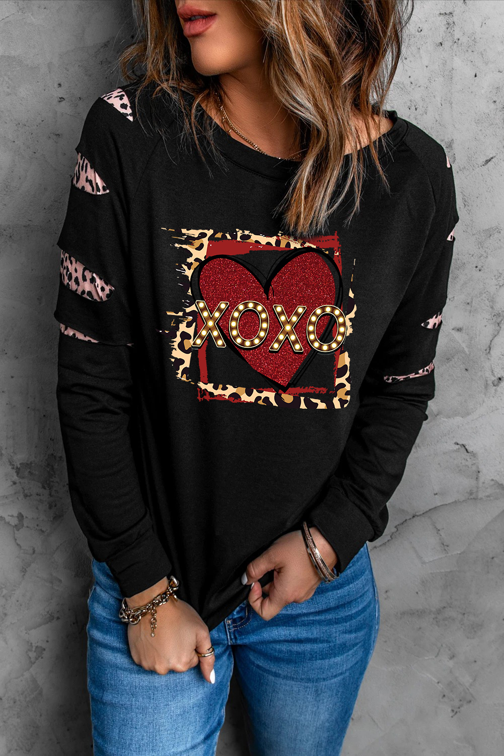 Wholesale Black XOXO Heart Shaped Cut Out Graphic Sweatshirt for VALENTINEs Day 