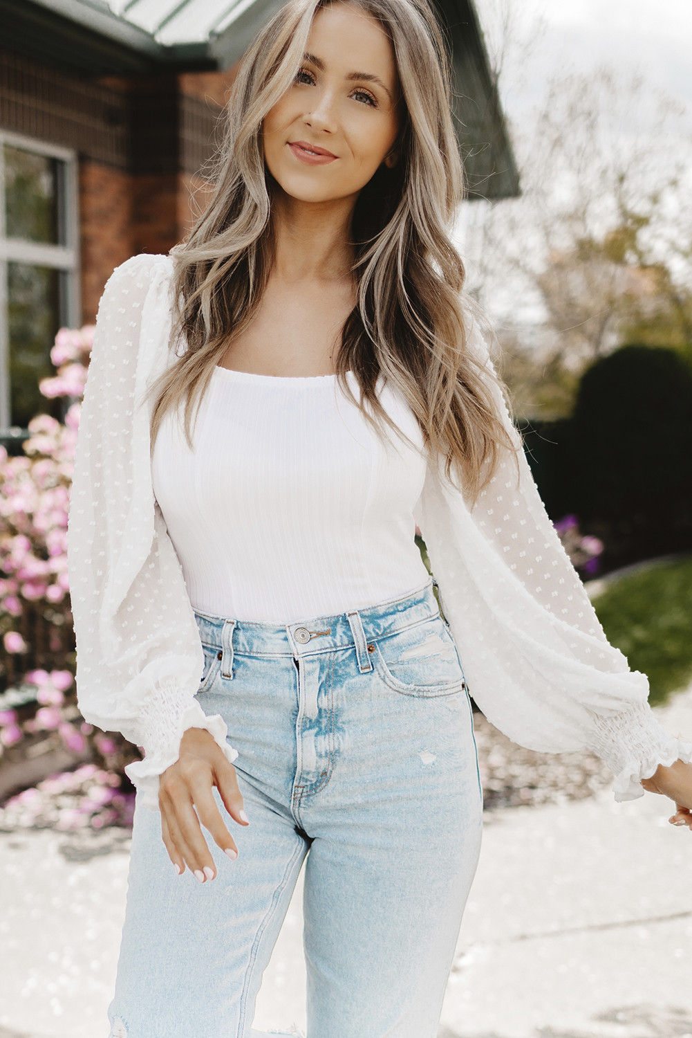 White Casual Solid Swiss Dot Ribbed Puff Sleeve Bodysuit
