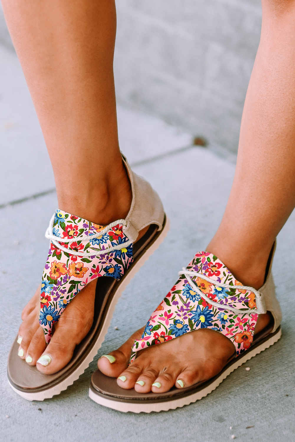 Shewin Wholesale Clothing Boutique Multicolor Floral Print Zipped Flip Flop Sandals