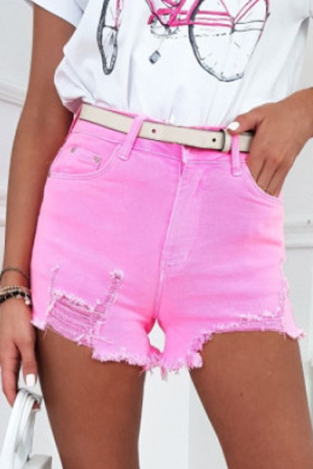 Shewin Wholesale Clothing Distributor Rose Solid Color Distressed DENIM Shorts