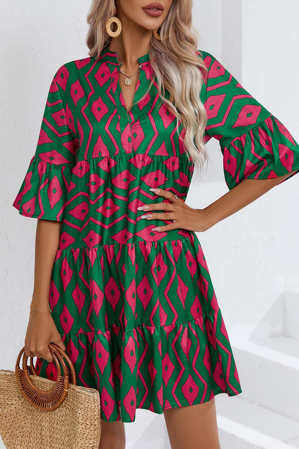 Green V-neck Loose Quarter Sleeve Short Flared Dress