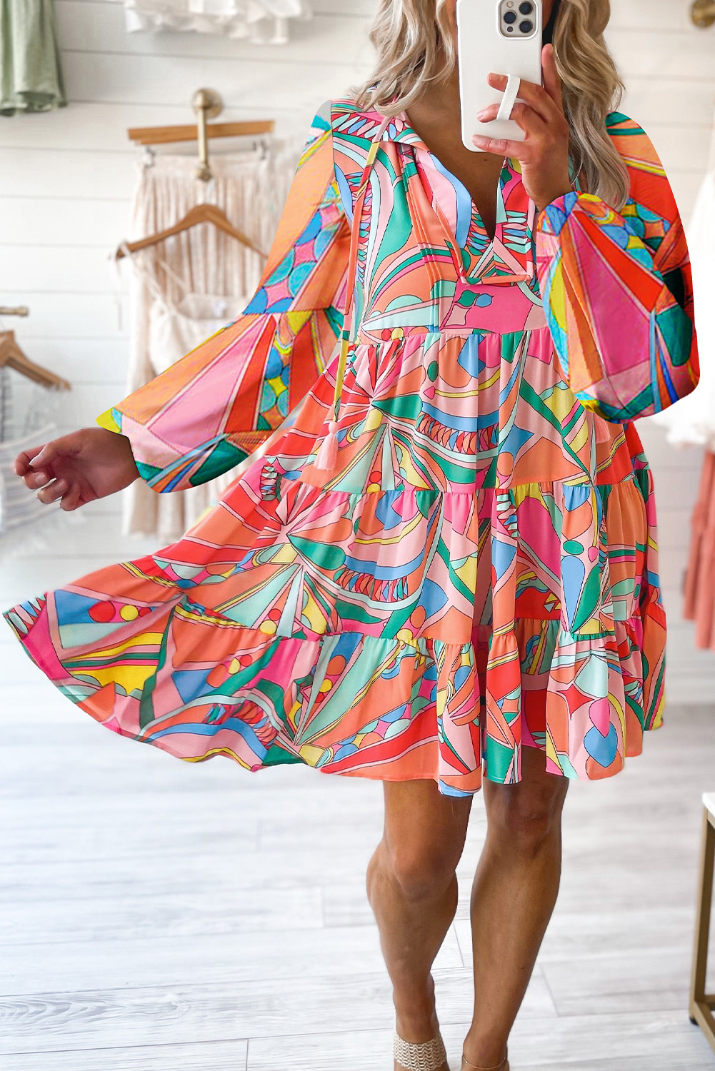 Shewin Wholesale Apparel Stores Multicolor Geometric Print Split Neck Ruffle Tiered Short DRESS