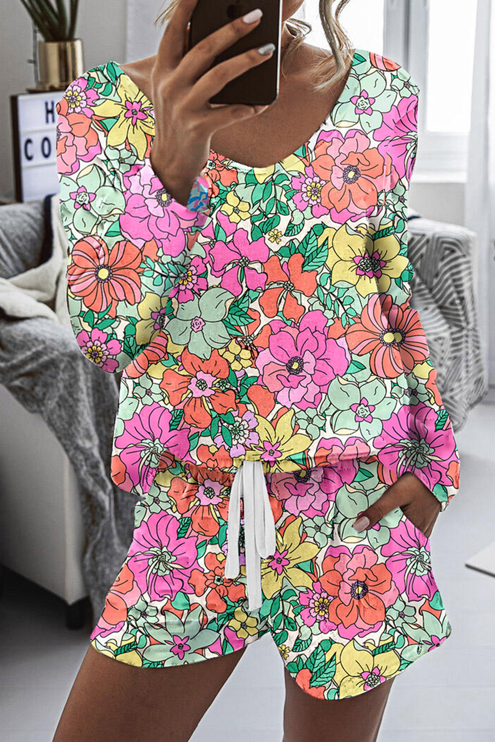 Shewin Wholesale Apparel Multicolor FLOWER Long Sleeve Top & Drawstring Shorts Loungewear Set