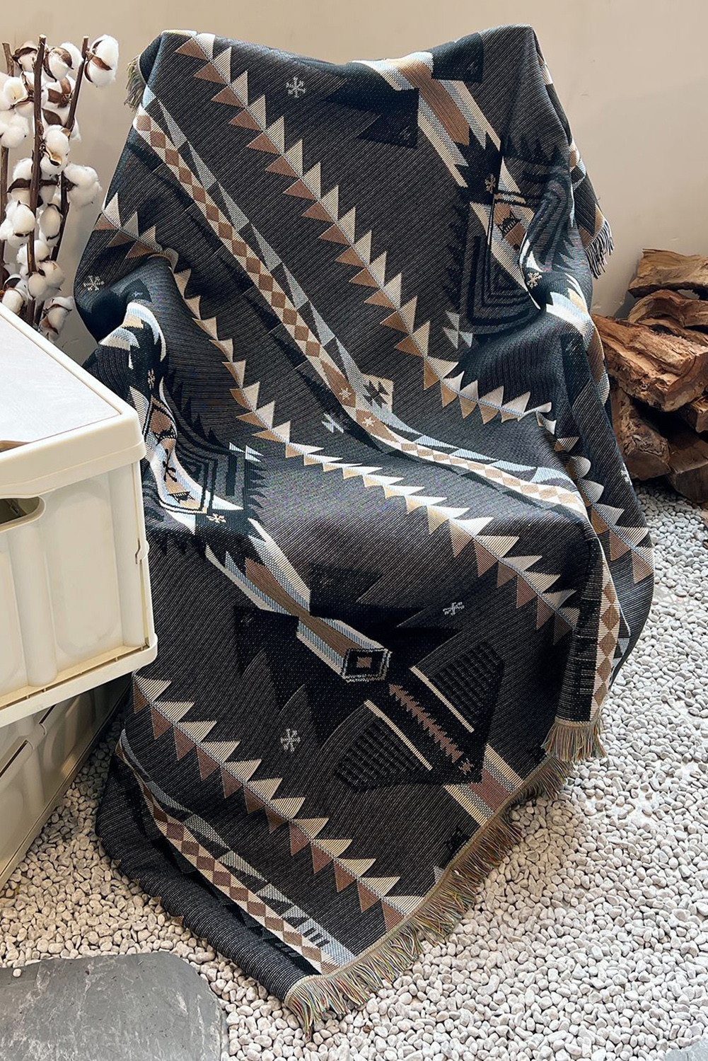 Navy Blue 130*160 Geometric Print Tassel Blanket