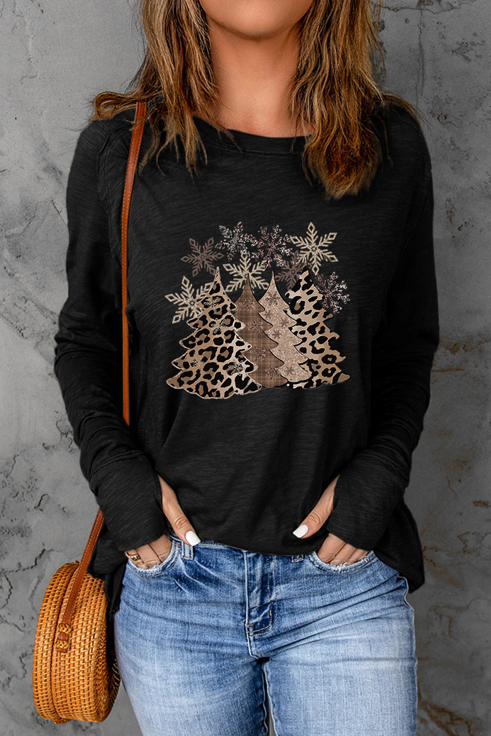 Black Christmas Tree Leopard Print Graphic Thumbhole Sleeve Top