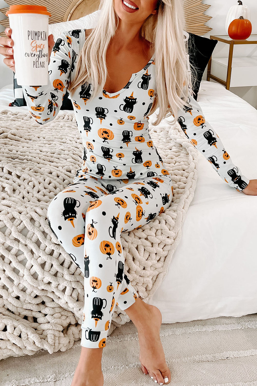 White Spooky Halloween Printed Slim Fit Loungewear Set