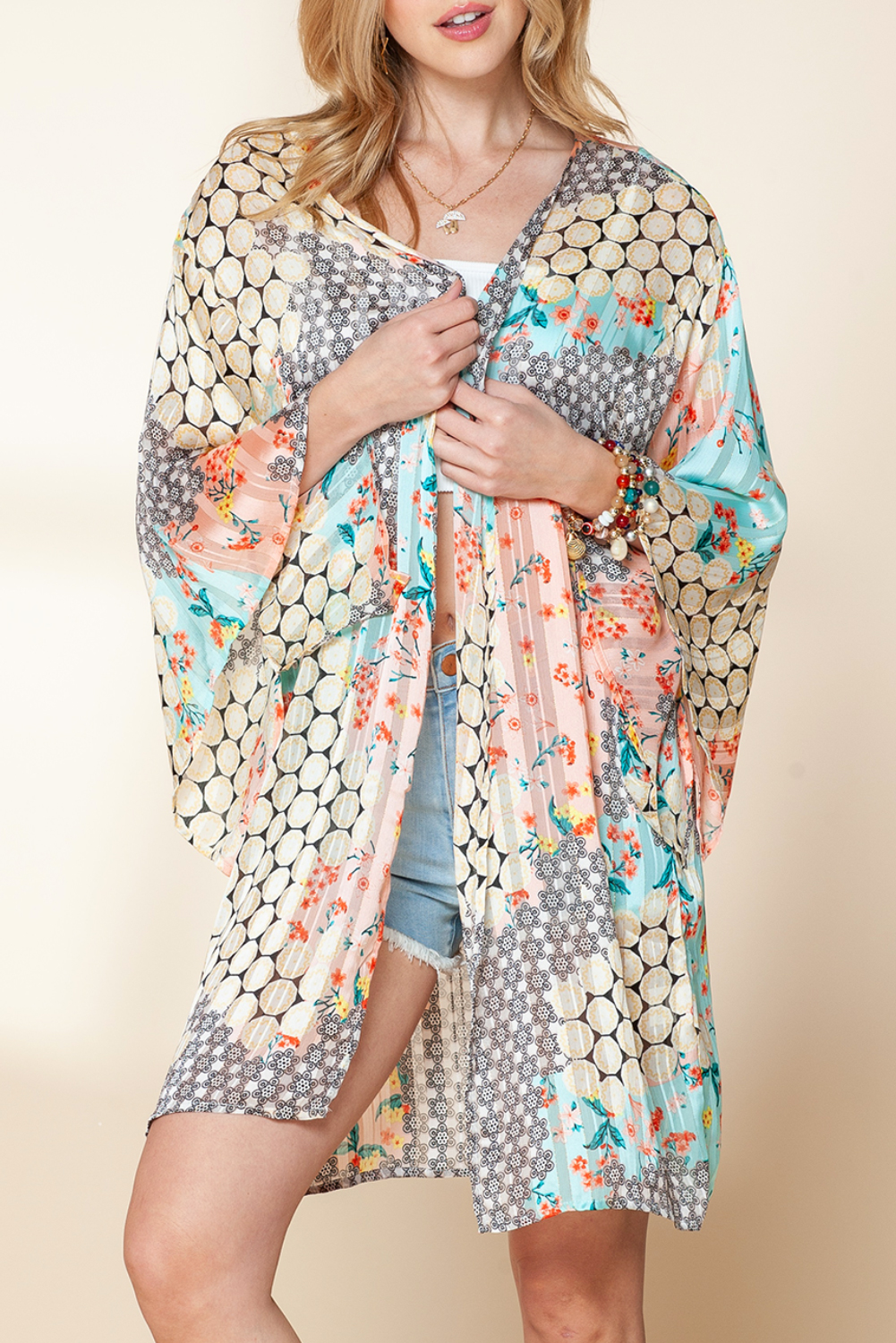 Shewin Wholesale CLOTHING Boutique Multicolor Boho Floral Open Front Half Sleeve Kimono