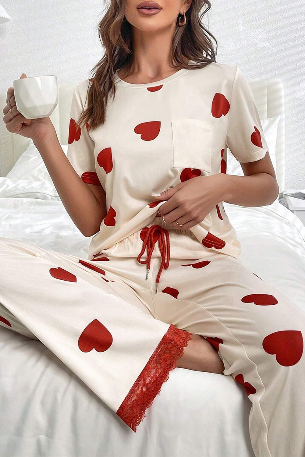 Shewin Wholesale Chic Lady White Heart Print Tee and Lace Hem PANTS Pajama Set