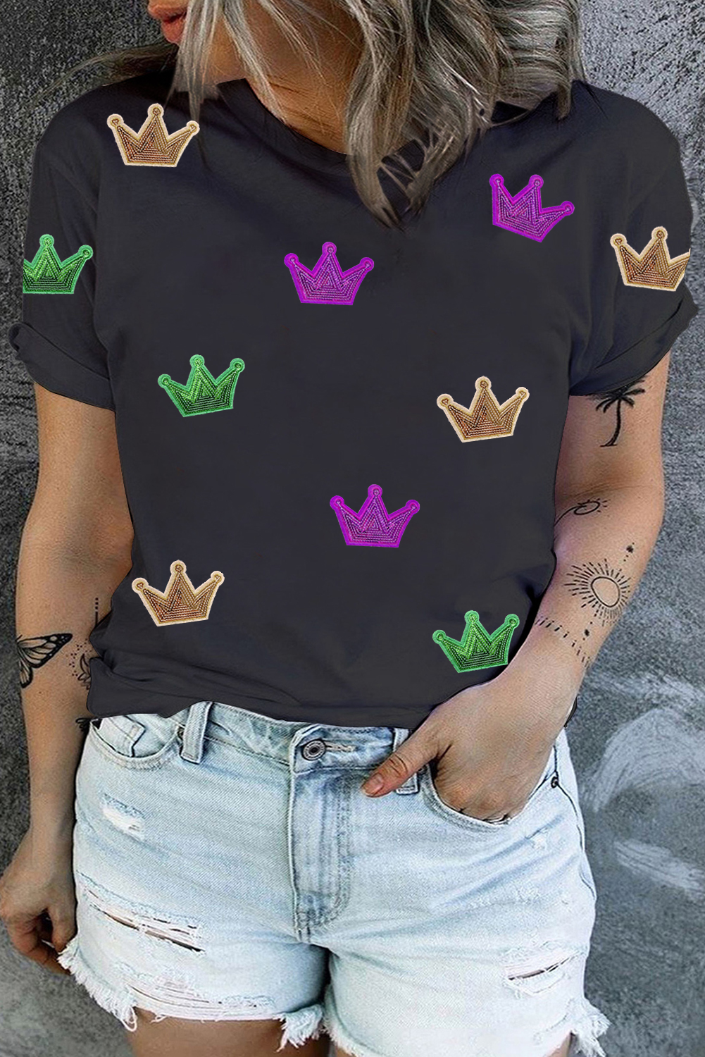 Black Mardi Gras Crown Patch Graphic Plus Size Tee