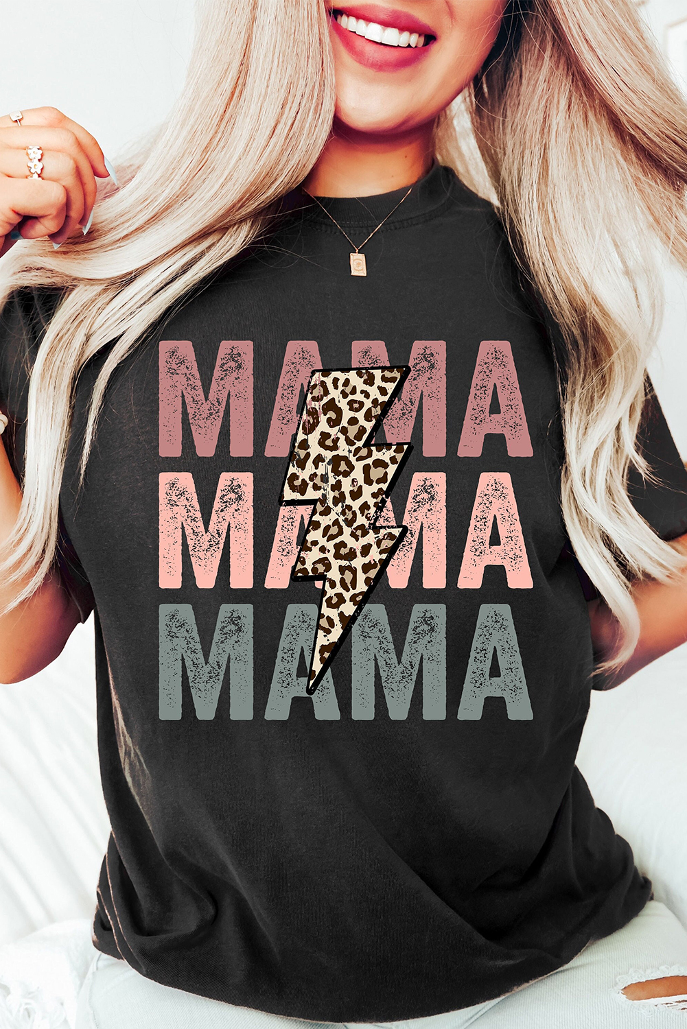 Shewin Dropshipping Black Leopard Lightning MAMA Letter Print Graphic Tee