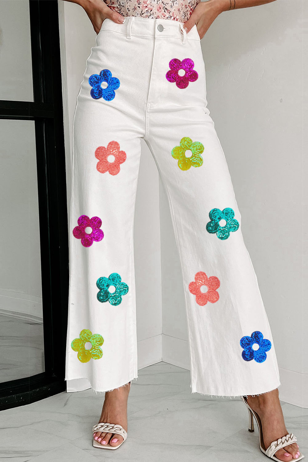Wholesale White High Rise Colorful Sequin 60s Flower Flare Graphic JEANS