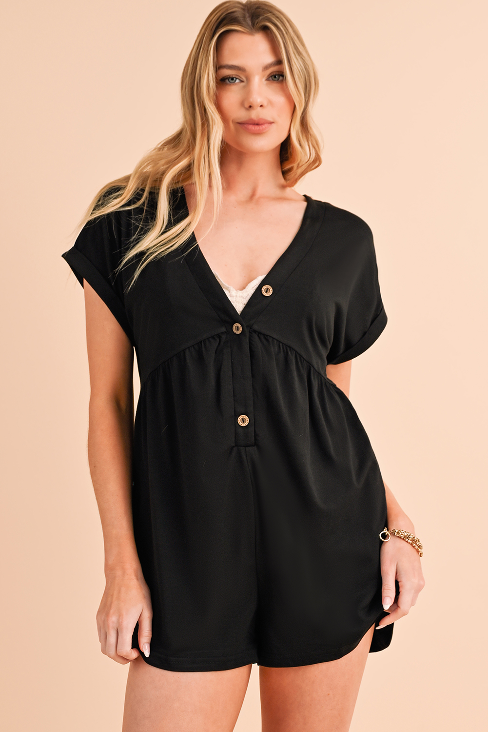 Shewin Wholesale Suppliers Black V Neck Buttons Loose Cuffed SHORT Sleeve Romper