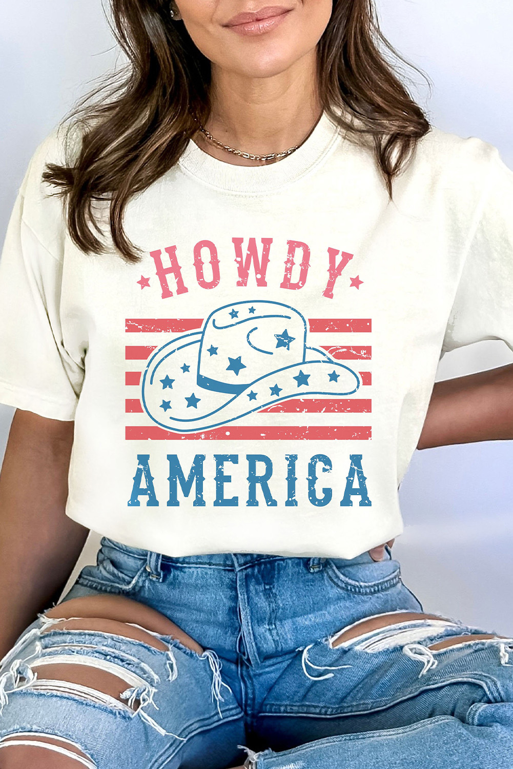White HOWDY AMERICA HAT Graphic Round Neck T Shirt