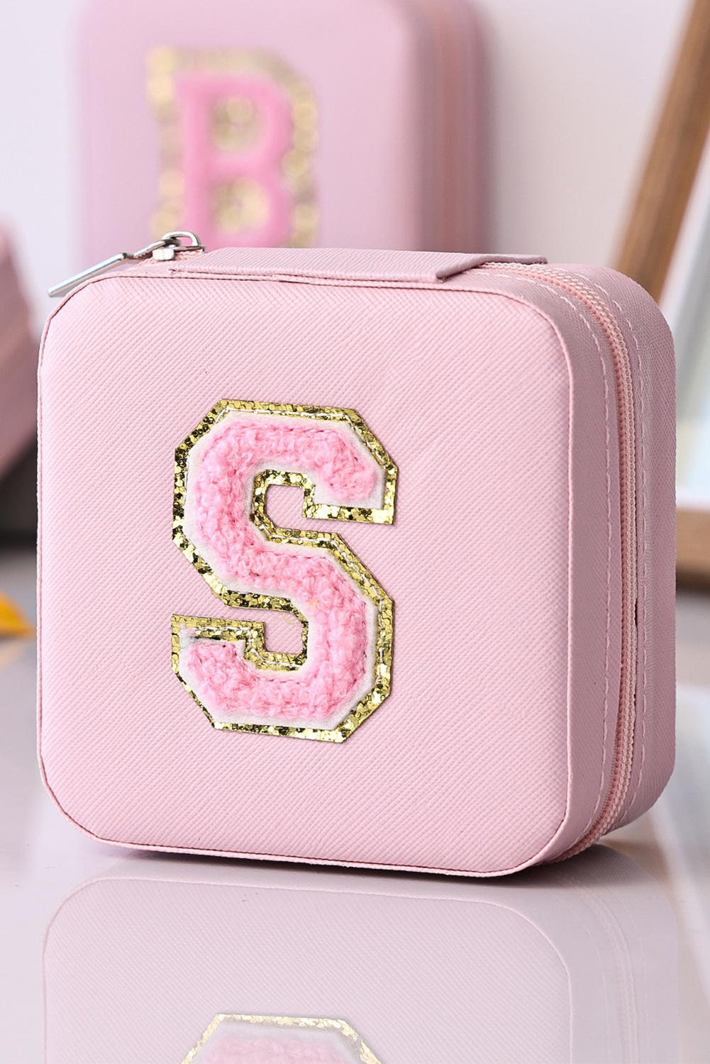 Shewin Wholesale Distributor Pink Chenille Letter S Square JEWELRY Case with Mirror