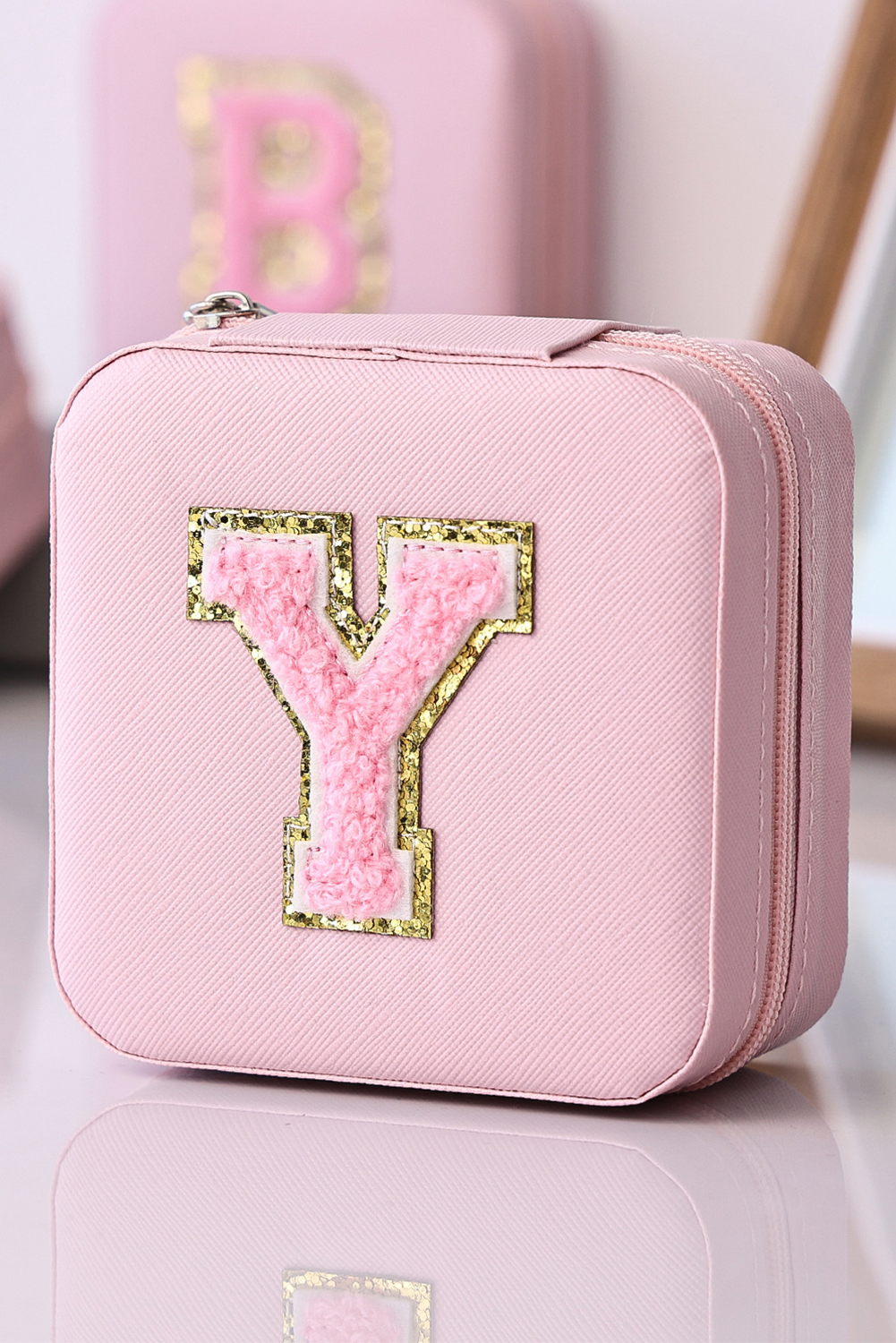 Shewin Wholesale Distributor Pink Chenille Y Letter Patch Square JEWELRY Case