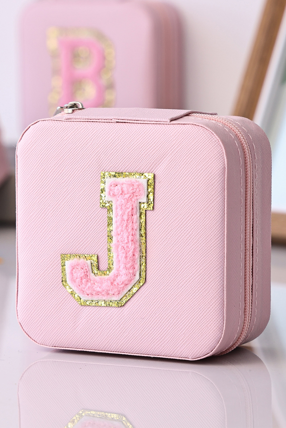 Shewin Wholesale Distributor Pink Portable Initial J Graphic Layered JEWELRY Box