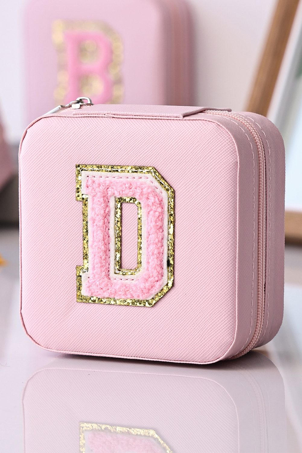 Shewin Wholesale Distributor Pink Chenille D Letter Graphic Organized JEWELRY Box