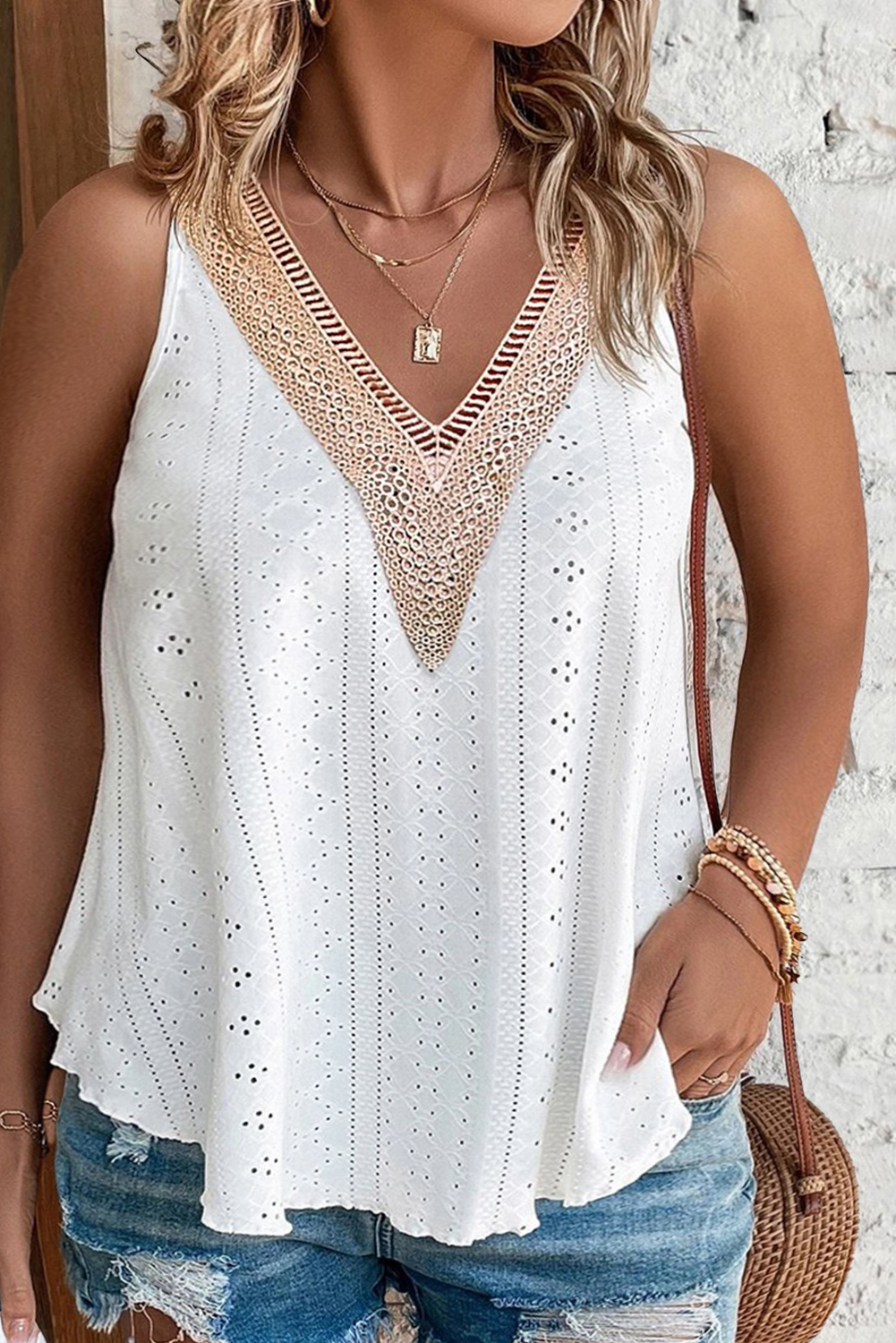 Shewin Wholesale Casual White Plus Size Guipure V Neck Eyelet Lace TANK TOP