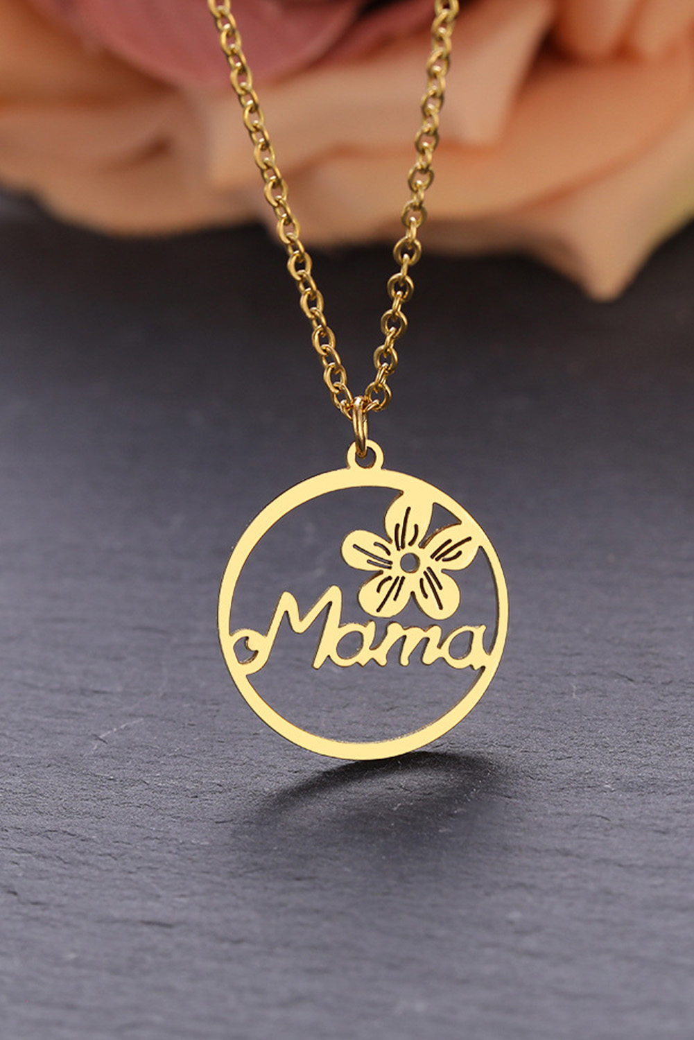 Shewin Wholesale Customized GOLD Floral Mama Letter Round Shape Necklace