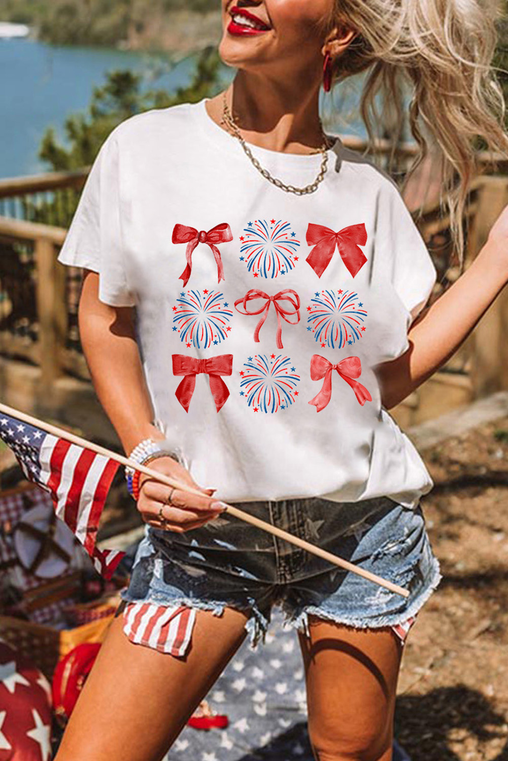 Shewin Wholesale Chic Female White July 4th Bowknot FIREWORK Graphic Tee