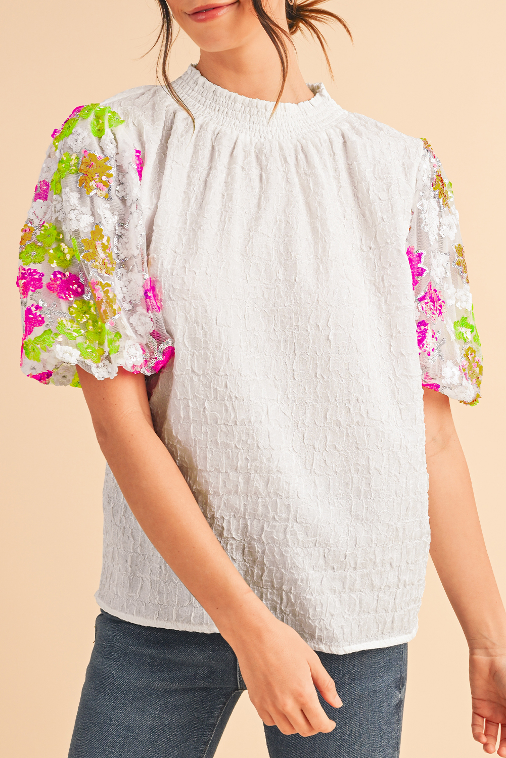 Shewin Wholesale Chic Female White Smocked Neck Sequin FLOWER Puff Sleeve Textured Top