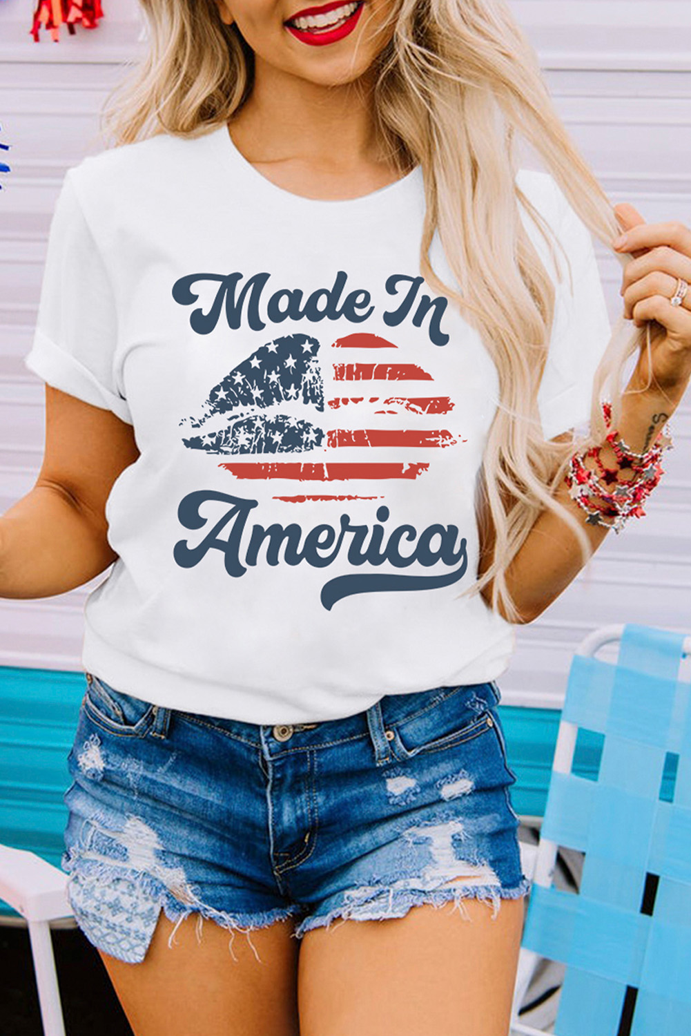 White Made in America Lip Graphic O Neck T SHIRT