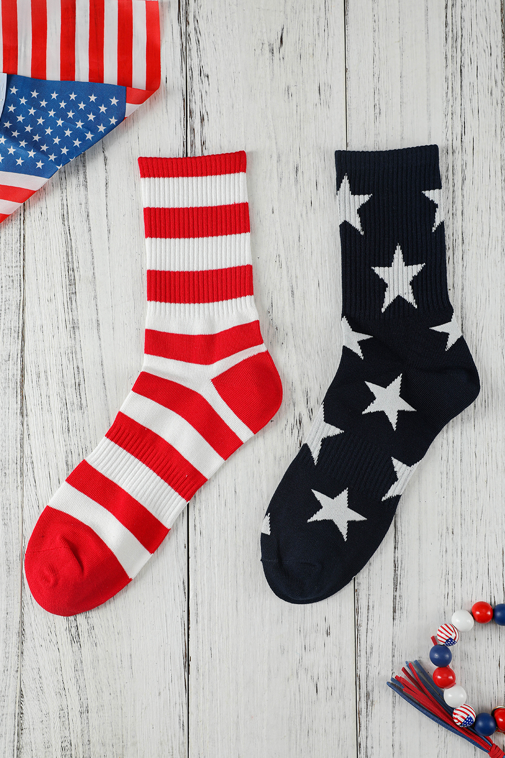 Fiery Red Stars and Stripes Pattern Knitted Crew SOCKS