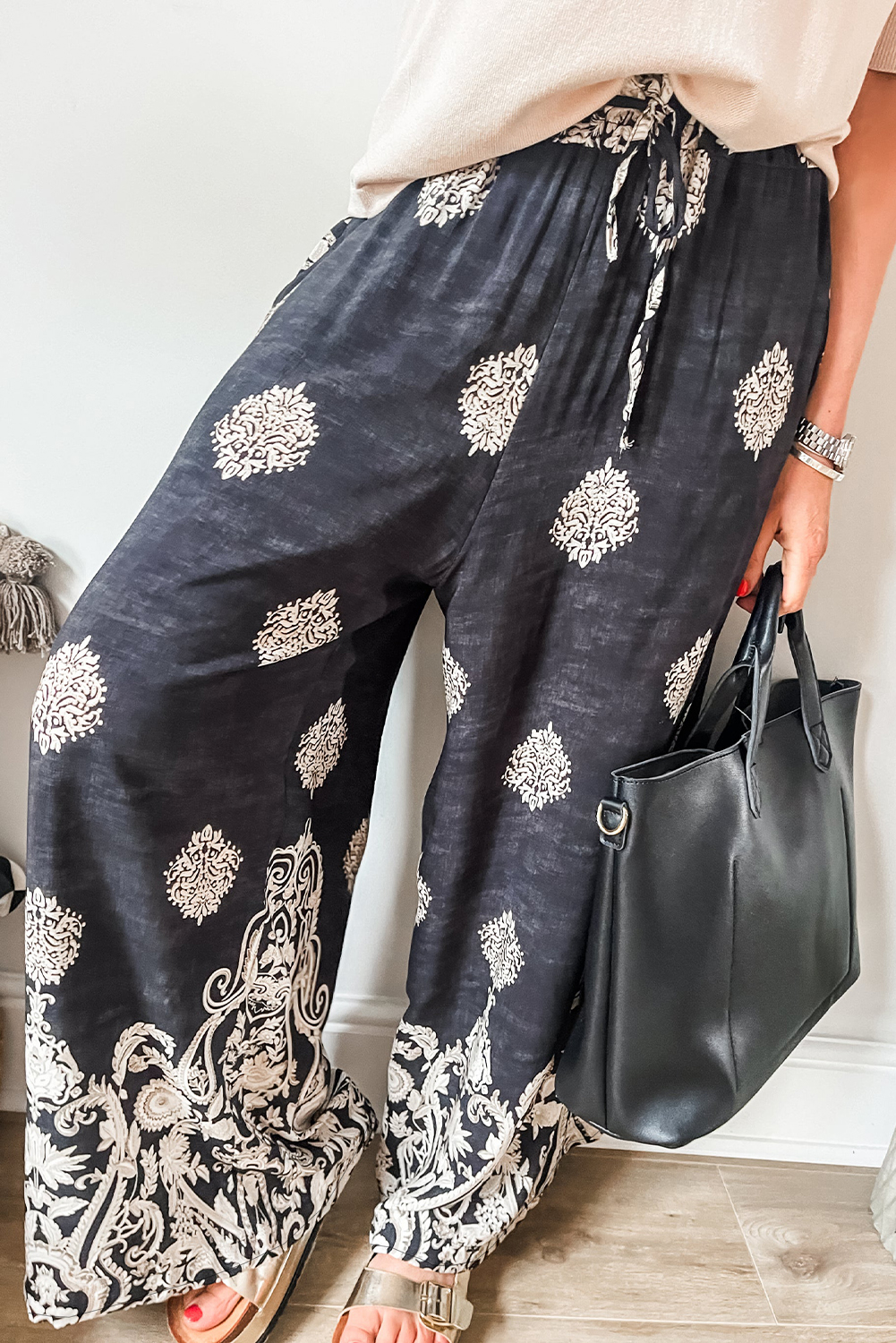 Shewin Wholesale Dropshipping Black Bohemian Print Drawstring Waist Wide Leg PANTS