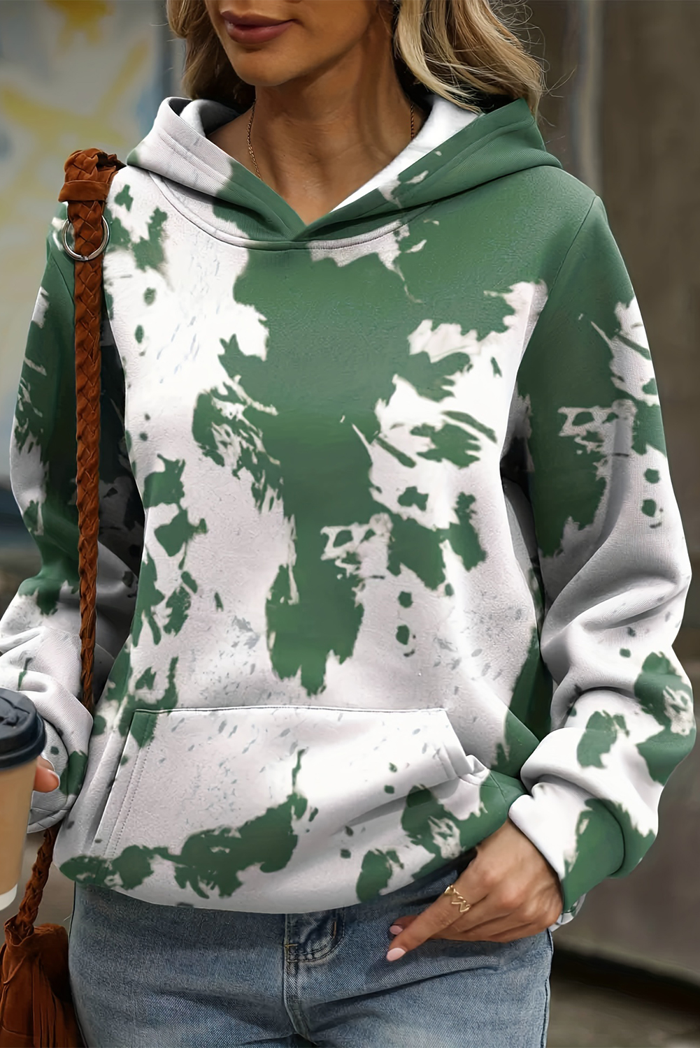 Shewin Wholesale Winter Green TIE DYE Print Kangaroo Pocket Loose Hoodie