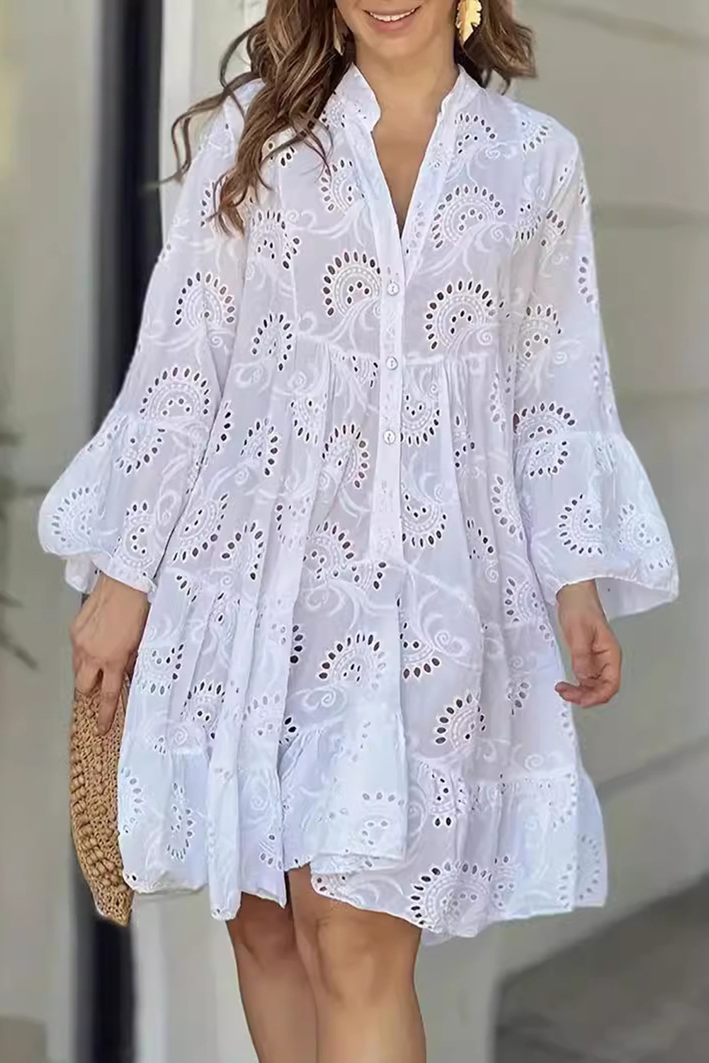 Shewin Wholesale Winter White Lace Embroidery Hollow FLOWER V Neck Loose Short Dress