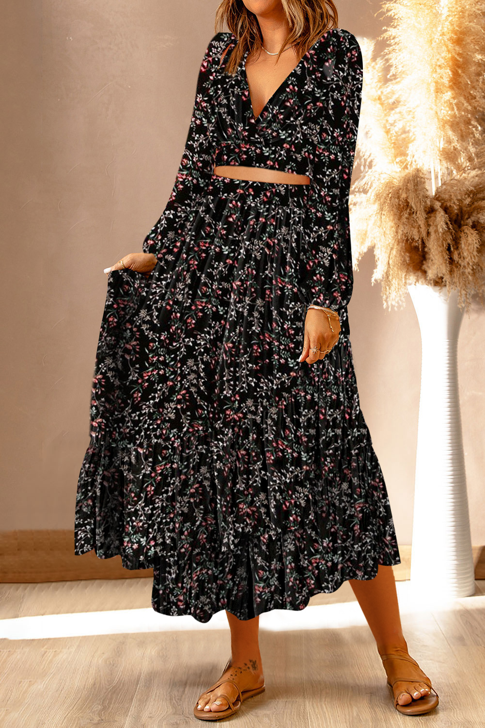 Shewin Wholesale Custom Logo Black Floral Print V Neck Cropped Top Midi Skirts Set