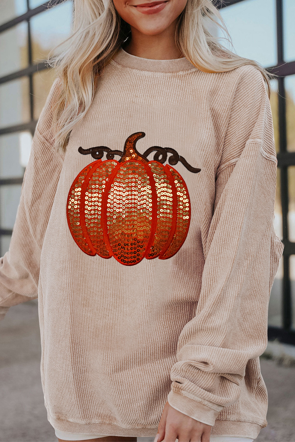 Shewin Wholesale Dropship Apricot Crinkle Ribbed Halloween Sequin Pumpkin Graphic SWEATSHIRT