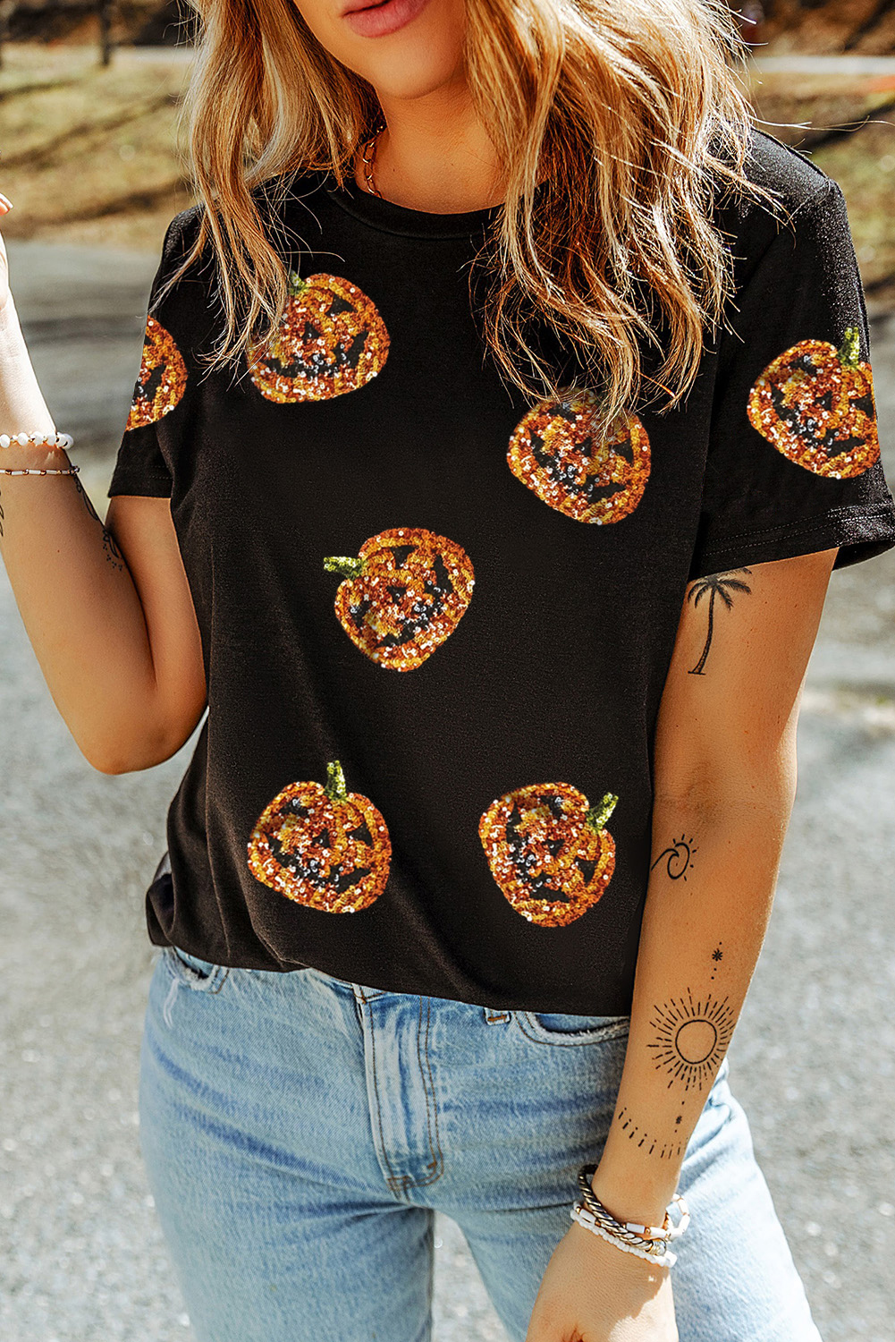 Shewin Dropshippers Black HALLOWEEN Sequin Pumpkin Face Graphic T Shirt