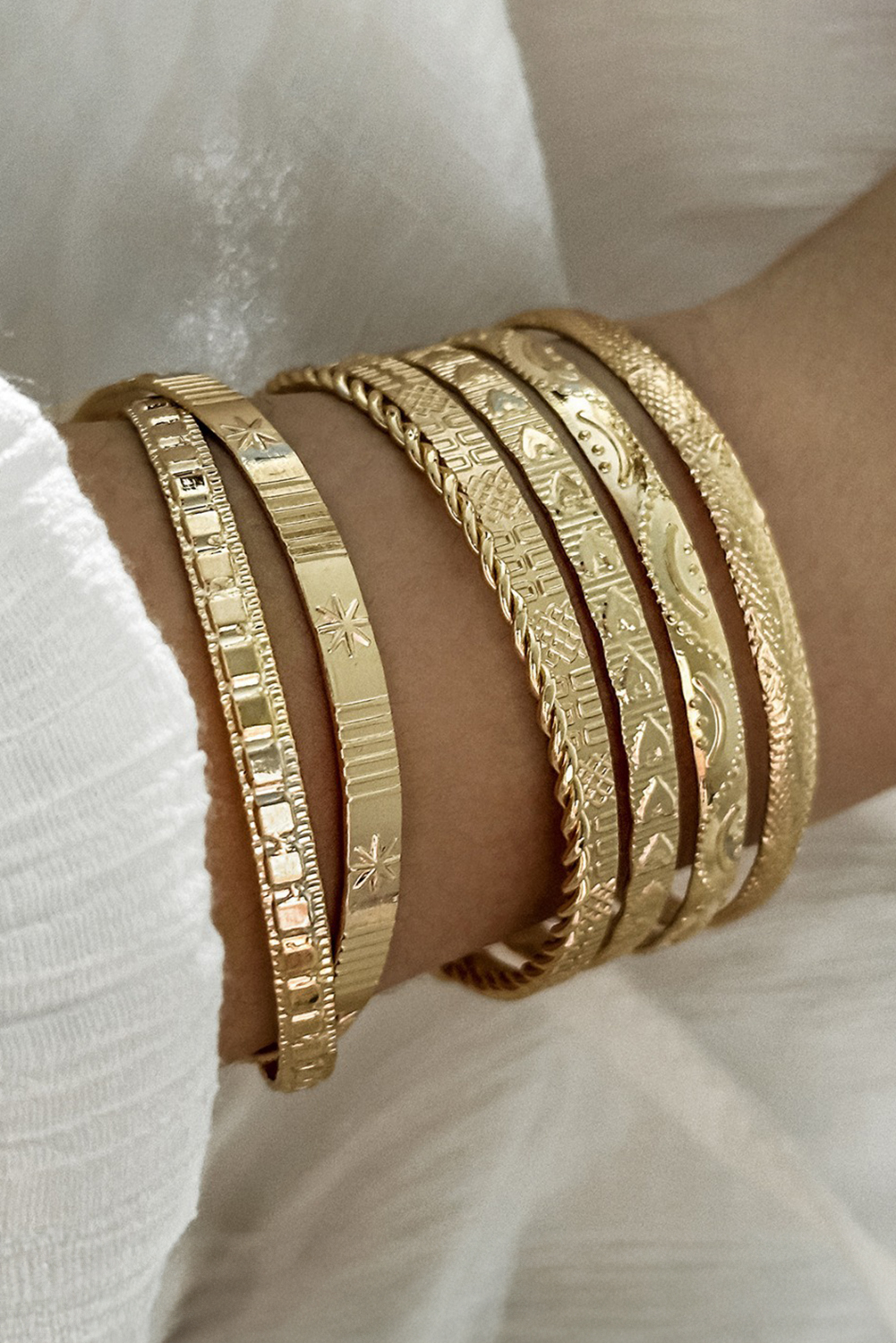 Gold 7pcs Textured Open Alloy BANGLE Set