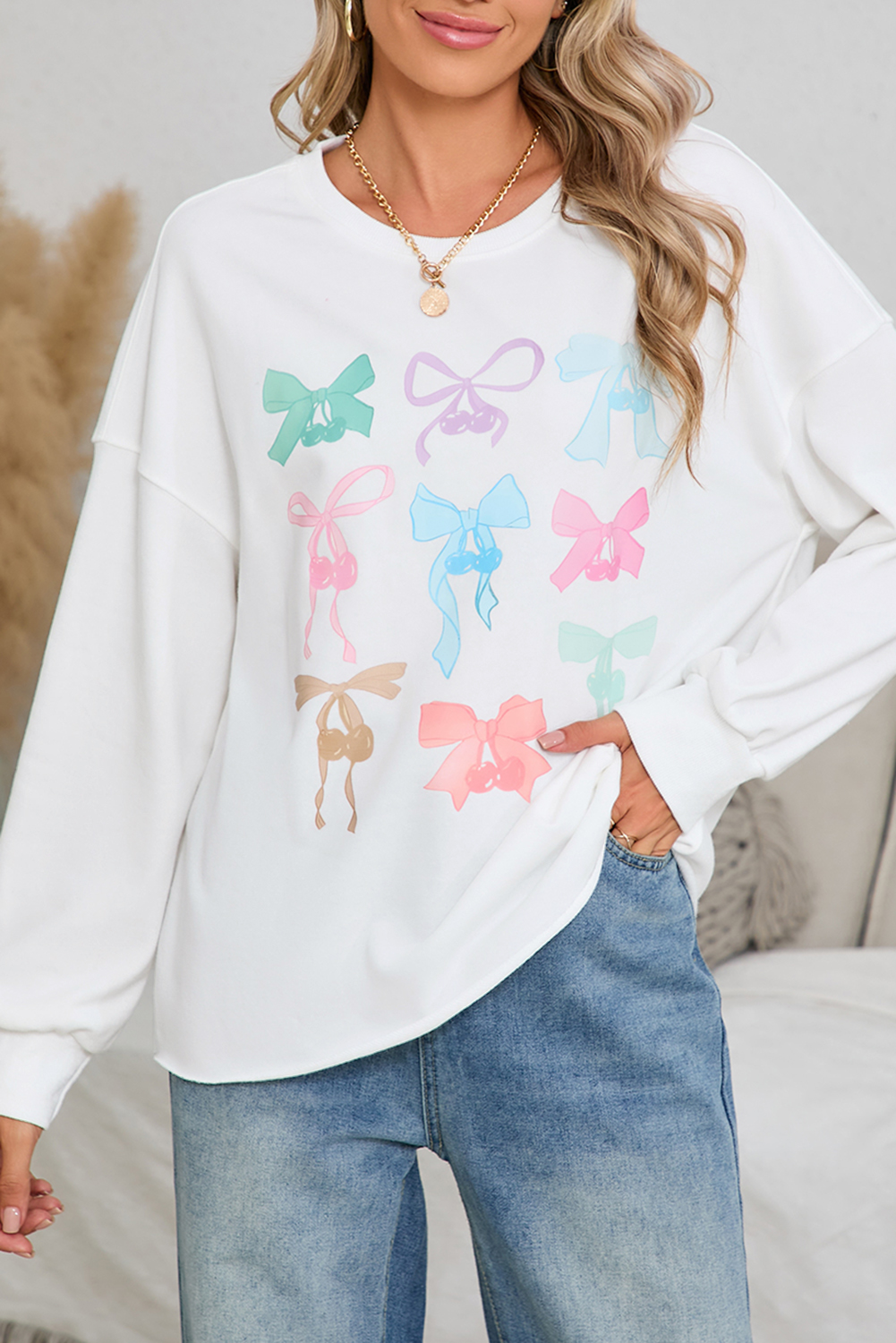 Shewin Wholesale Casual White Bowknot Edgeless Design Loose Drop Sleeve Sweatshirt