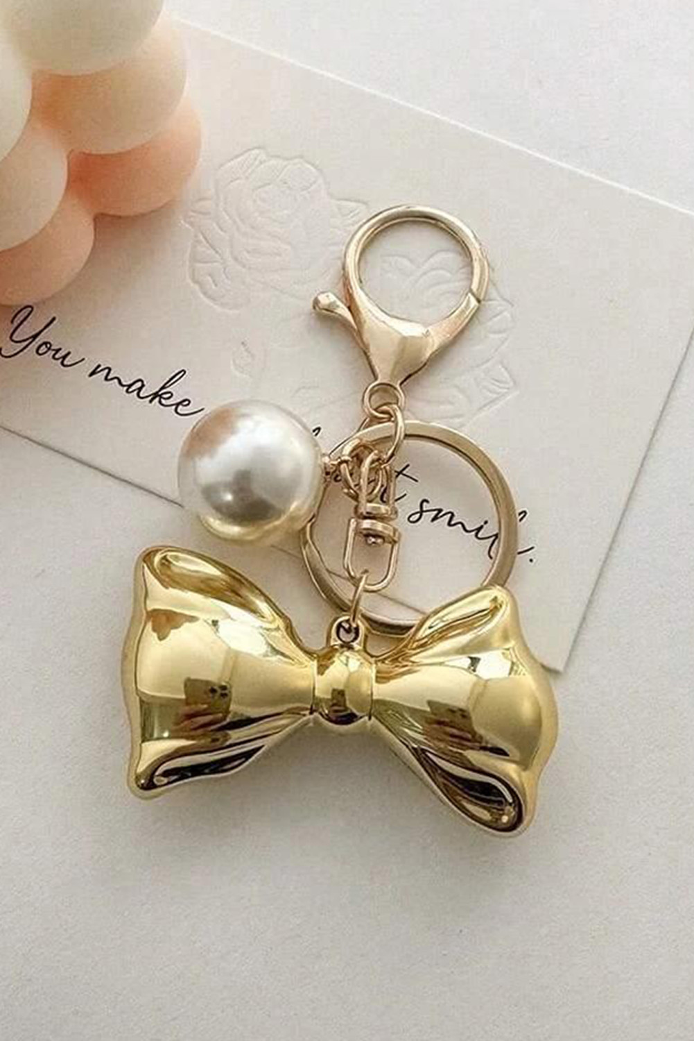 Gold Bow Pearl Fashion Keychain