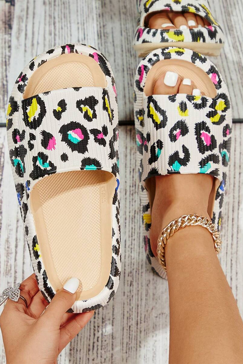 White Leopard Print Open Toe Thick Sole Slippers
