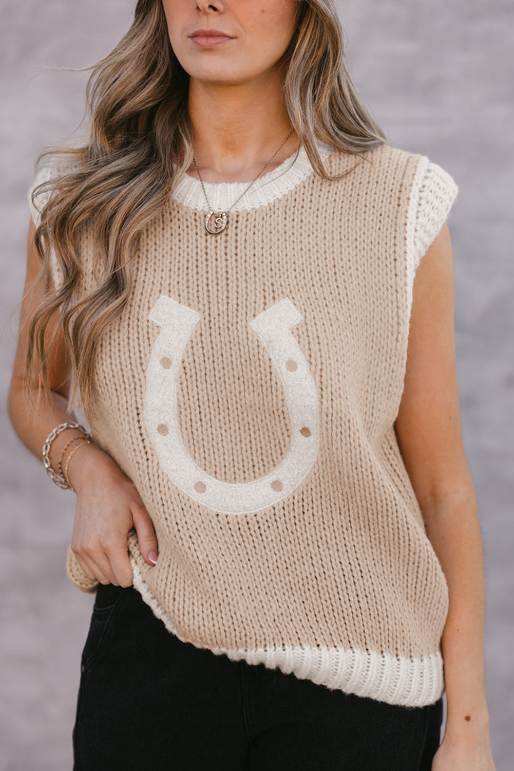 Oatmeal Horseshoe Contrast Trim Knit Vest