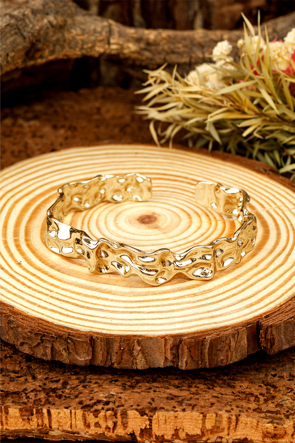 Shewin Wholesale Southern Gold Irregular Textured Half Open BRACELET