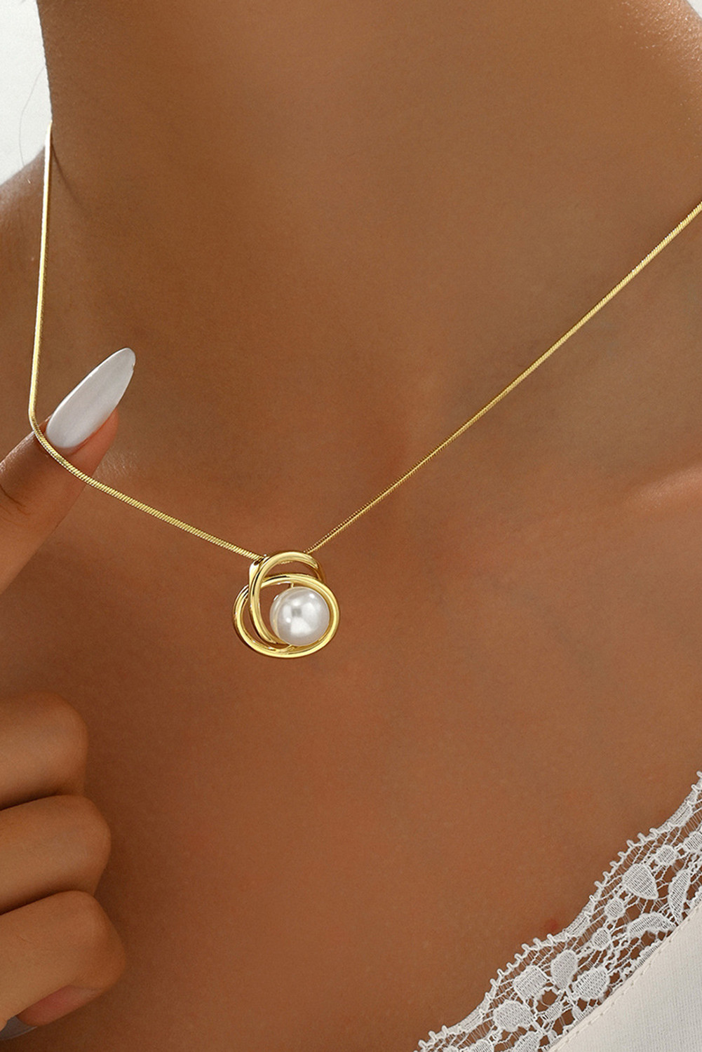 Gold Pearl Pendant Chain Necklace