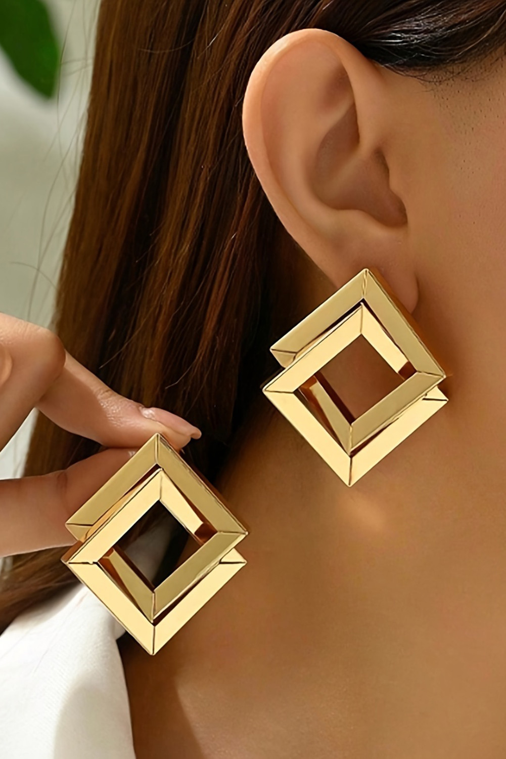 Gold Interlocked Square Minimalist Earrings
