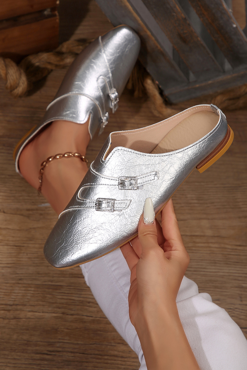 Shewin Wholesale Clothing Silvery Round Toe Slip On Slide Flats