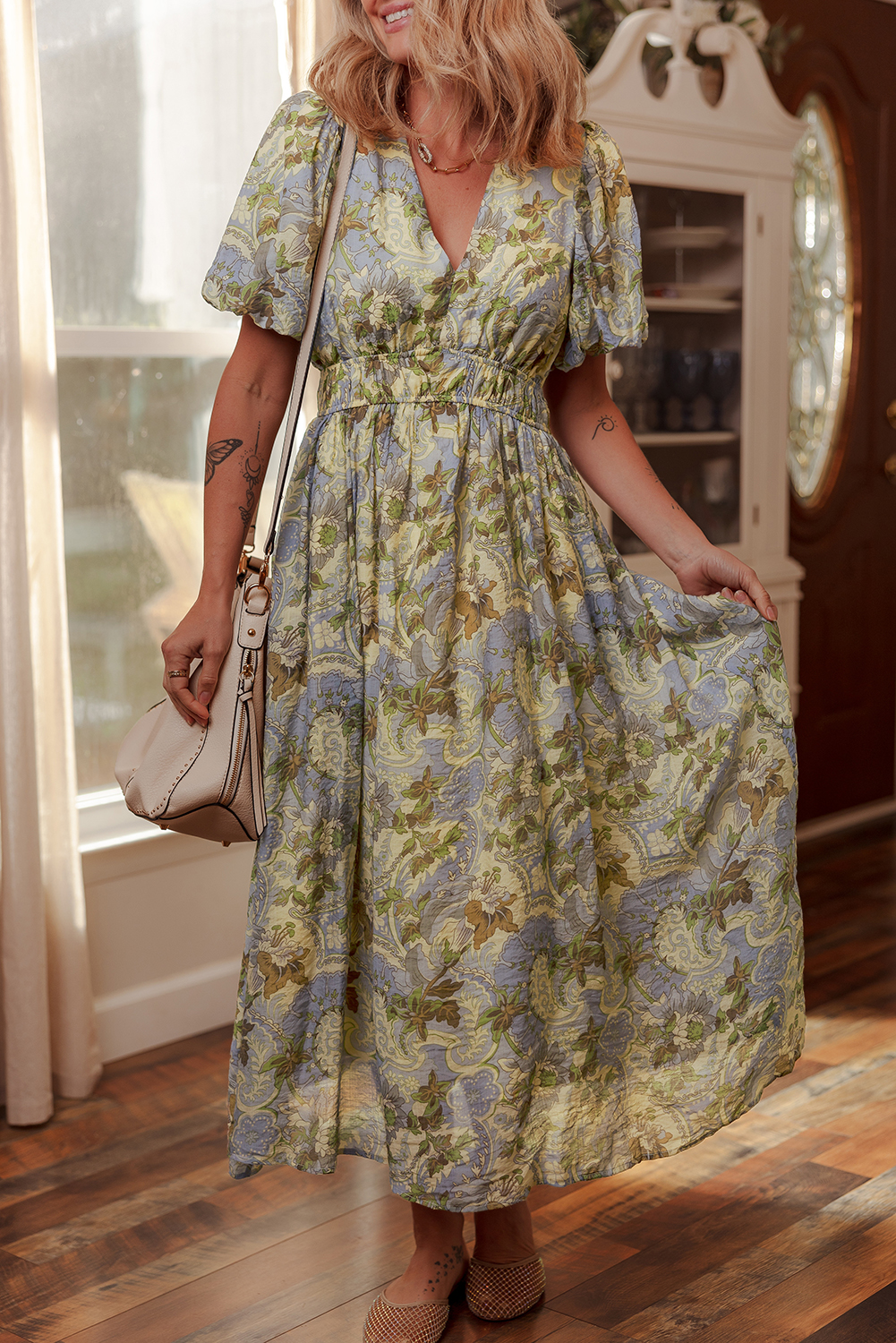 Shewin Wholesale Custom Logo Multicolour VINTAGE Floral V Neck Short Puff Sleeve Maxi Dress