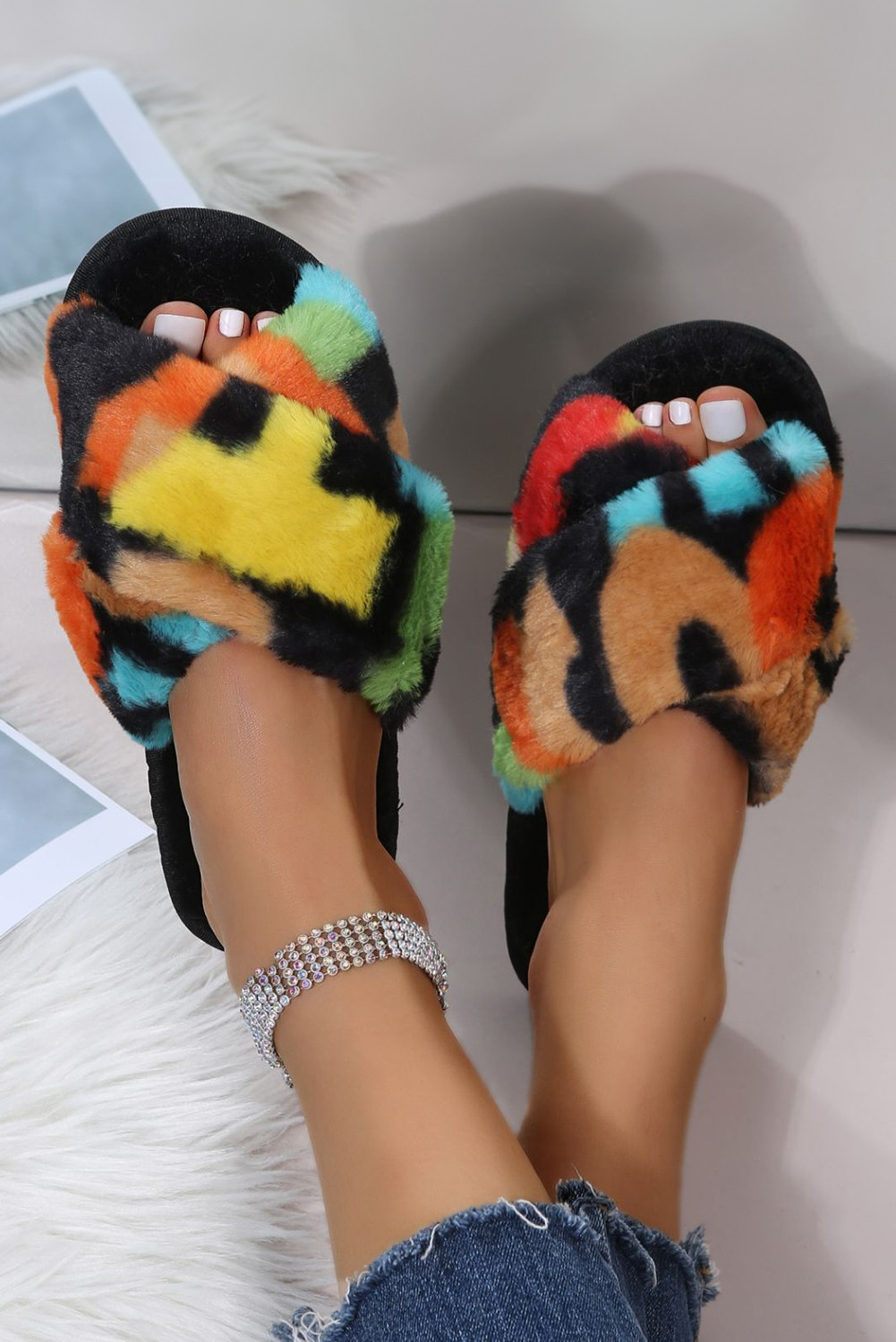 Black Criss Cross Winter Fuzzy Slipper