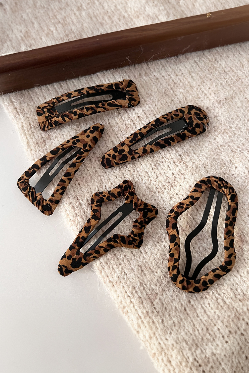 Chestnut Leopard Print Hollow Hair Clip