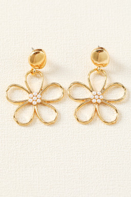 Gold Vintage Cut Out Flower Pearl Decor Stud Earrings