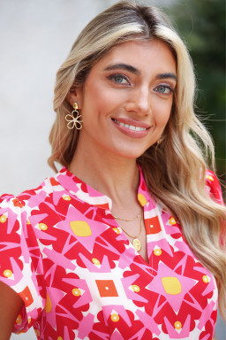 Gold Vintage Cut Out Flower Pearl Decor Stud Earrings