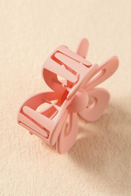 Light Pink Sweet Hollowed Flower Shape Claw Clip